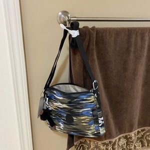Gorgeous color Kipling Crossbody Color Camo Charm